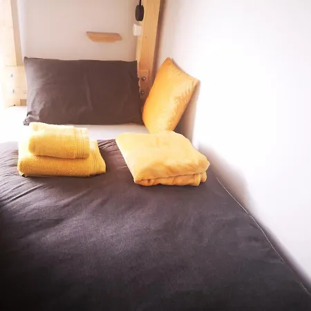 Family Surf - ホステル マフラ