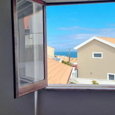 ホステル Family Surf - マフラ